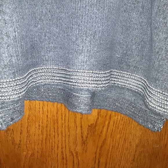 NWT sweater, small (4-6) - Picture 3 of 5